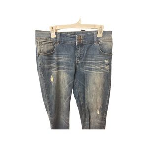 Medium denim white wash ankle jeans